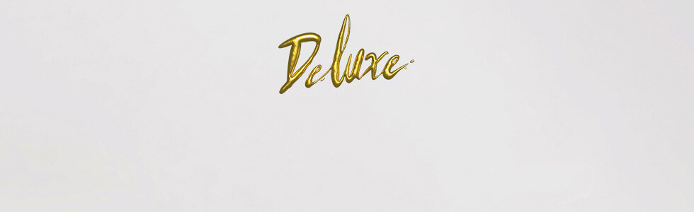 DELUXE